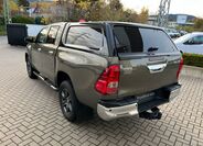 Toyota Hilux 4