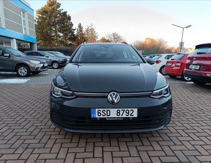 Volkswagen Golf Kombi 1,5 l 96 kw