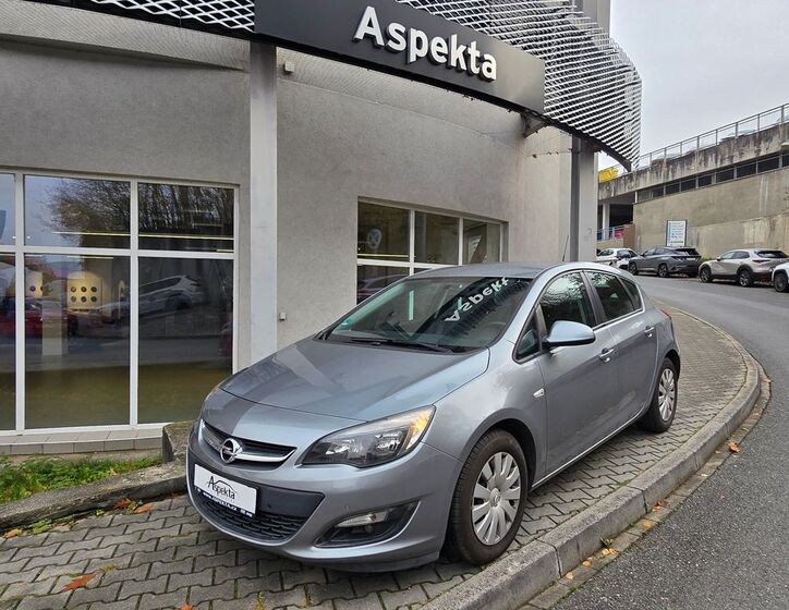 Opel Astra 1