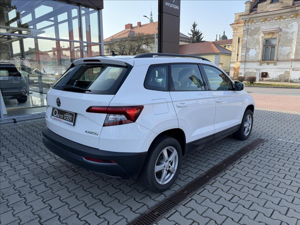 Škoda Karoq SUV / Terénní 1,5 l 110 kw