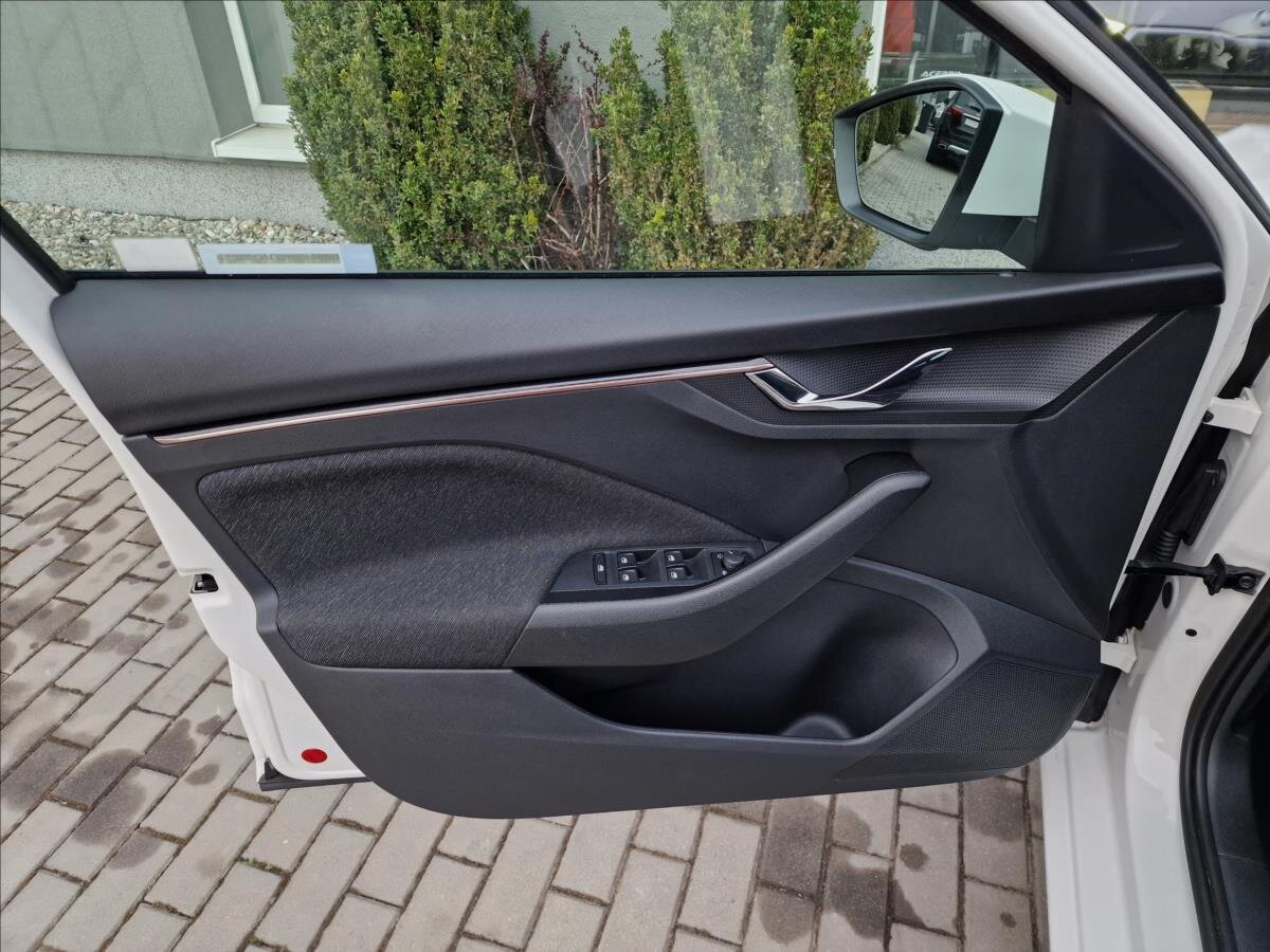Škoda Scala Hatchback 999,0 81 kw