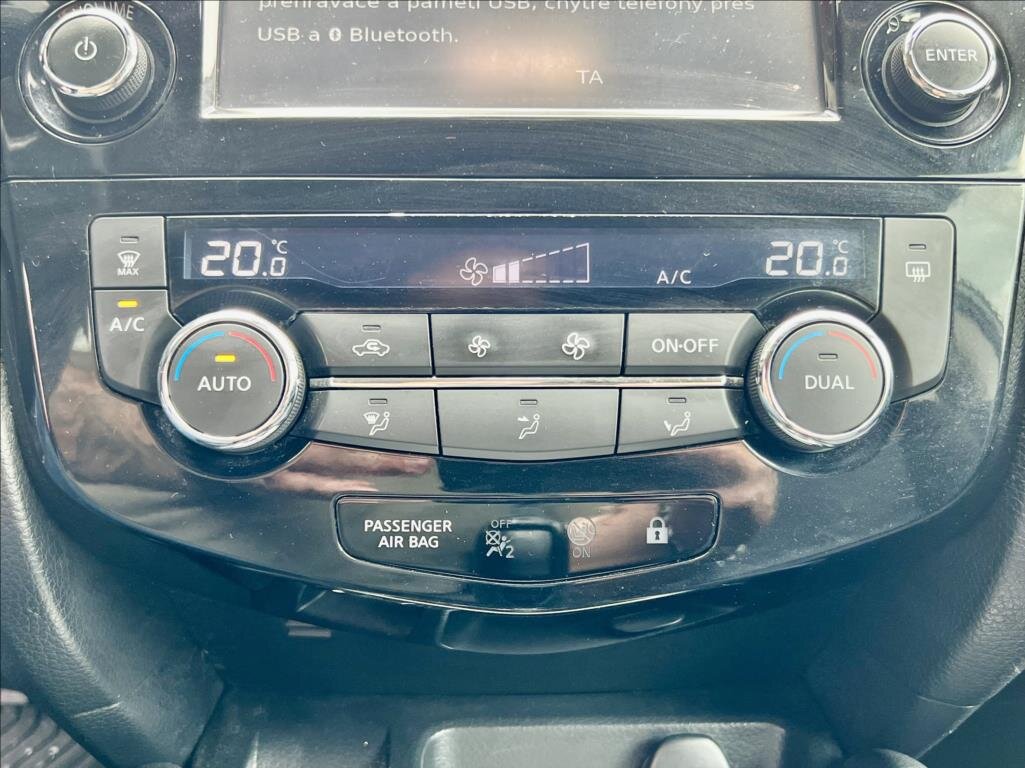 Nissan Qashqai SUV / Terénní 1,6 l 96 kw