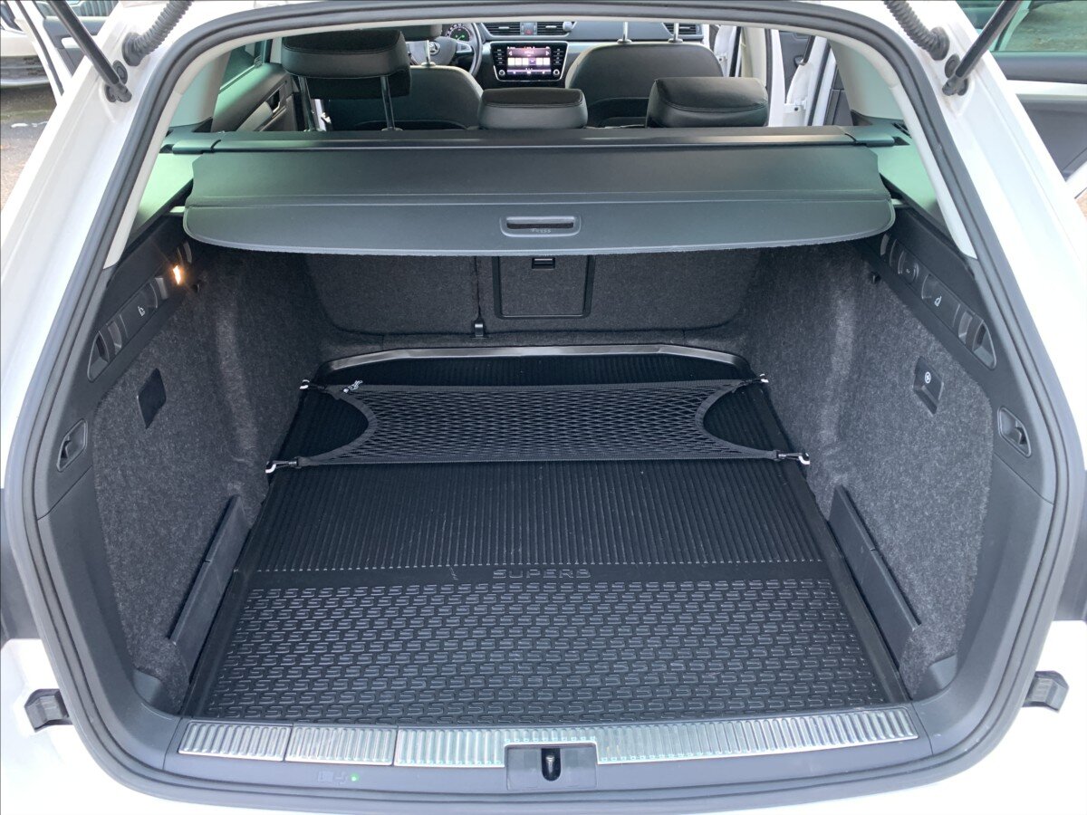 Škoda Superb Kombi 2,0 l 140 kw