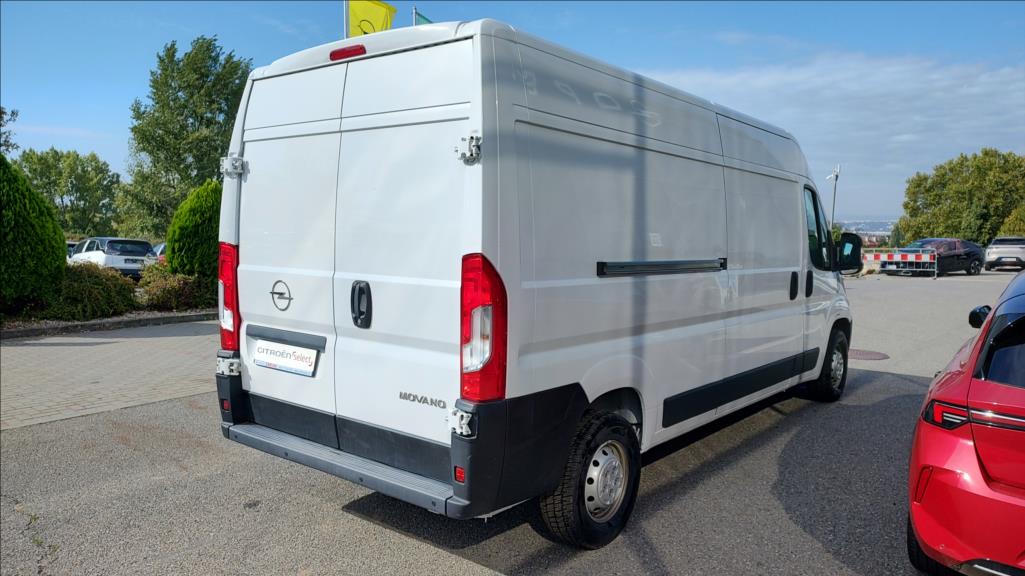 Opel Movano