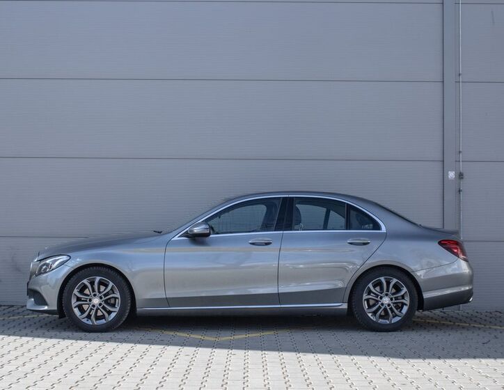 Mercedes-Benz Třídy C 8