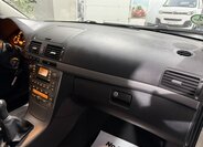 Toyota Avensis Liftback 1,8 l 95 kw