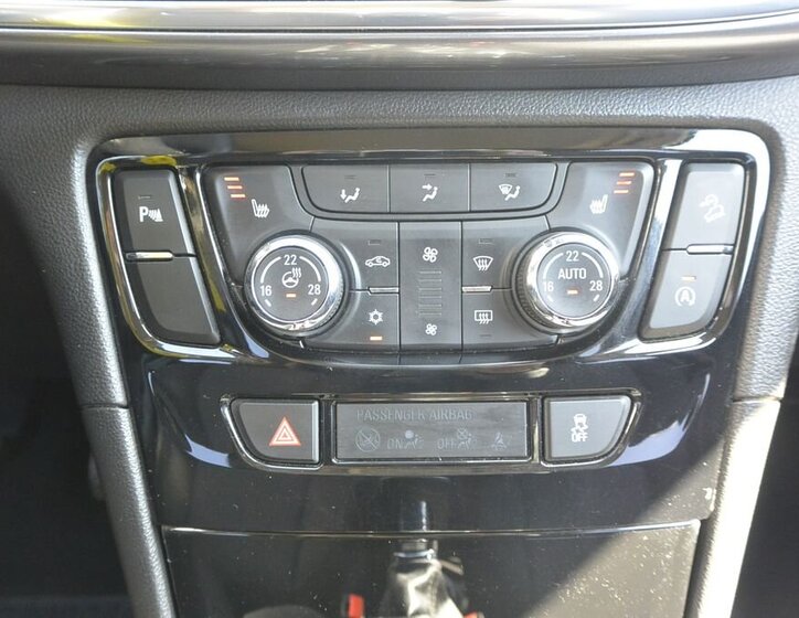 Opel Mokka SUV / Terénní 1,4 l 103 kw