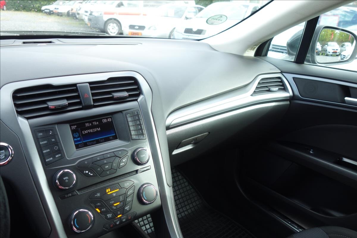 Ford Mondeo Liftback 2,0 l 110 kw