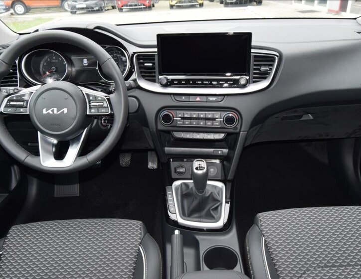 KIA XCeed 5