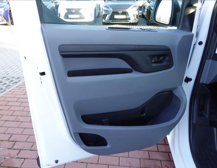 Toyota ProAce Verso 15