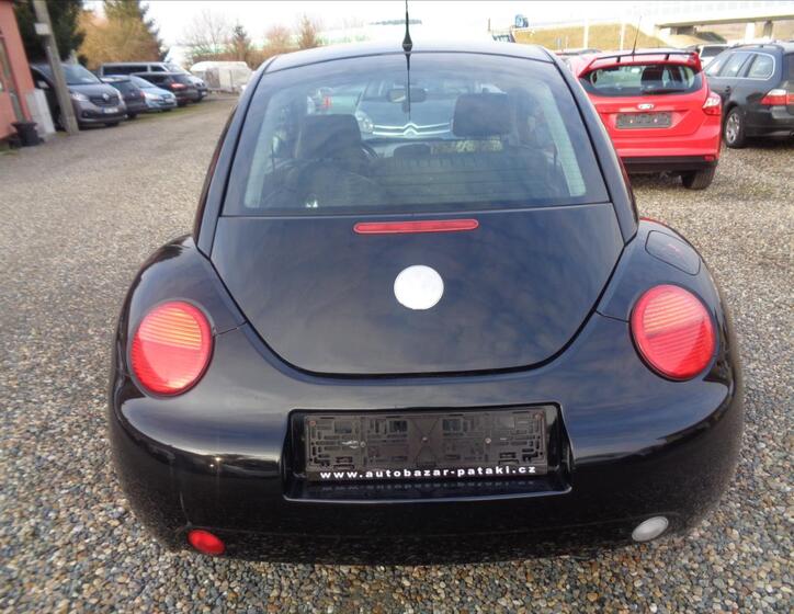 Volkswagen New Beetle 14