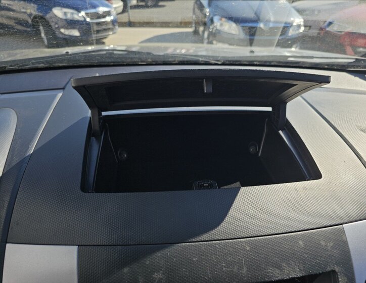 Mitsubishi Outlander SUV / Terénní 2,2 l 115 kw