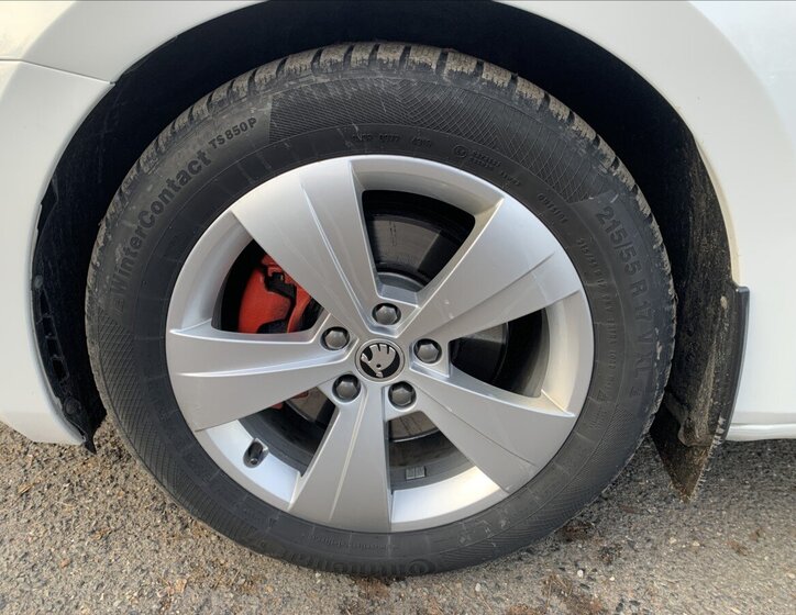 Škoda Superb Kombi 2,0 l 140 kw