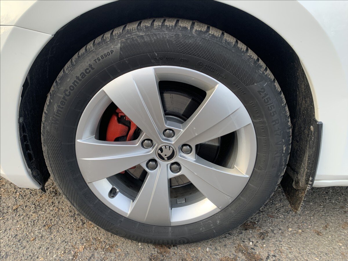 Škoda Superb Kombi 2,0 l 140 kw