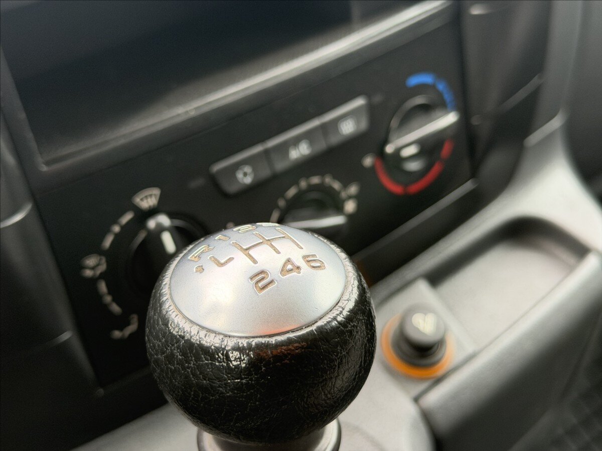 Peugeot Expert Tepee MPV 2,0 l 94 kw