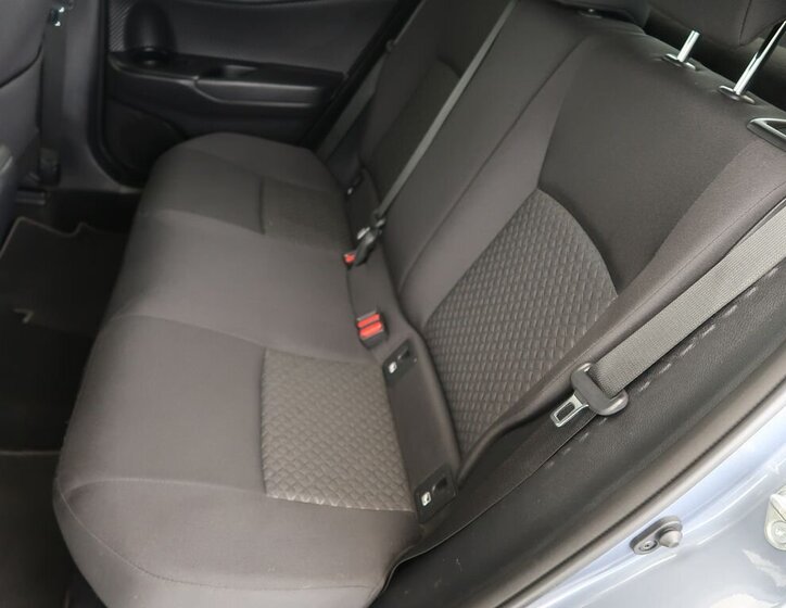 Toyota C-HR Hatchback 1,8 l 72 kw