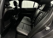 Alfa Romeo Stelvio 41