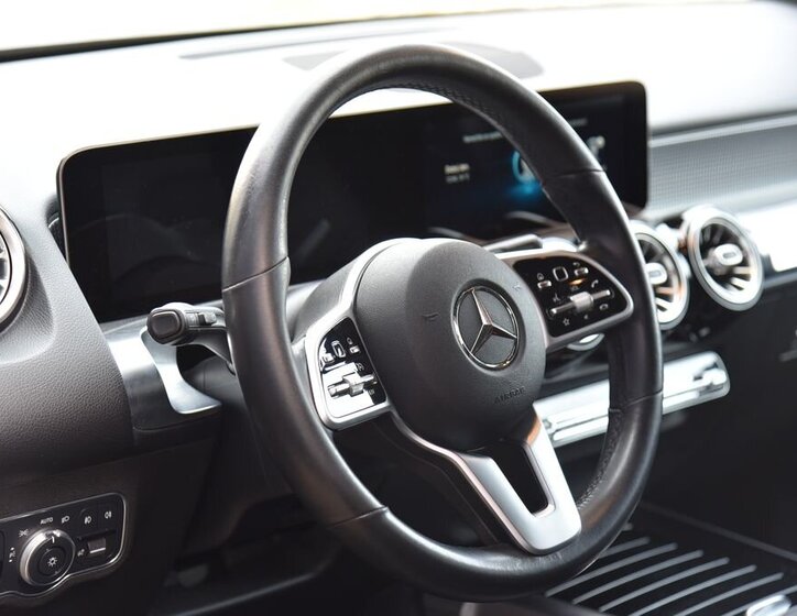 Mercedes-Benz GLB SUV / Terénní 2,0 l 110 kw