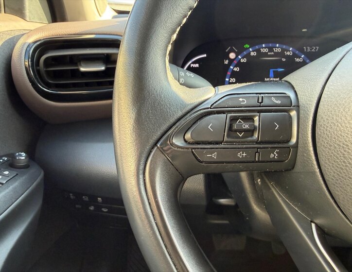 Toyota Yaris Cross SUV 1,5 l 68 kw