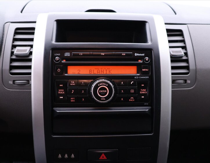 Nissan X-Trail SUV / Terénní 2,0 l 110 kw