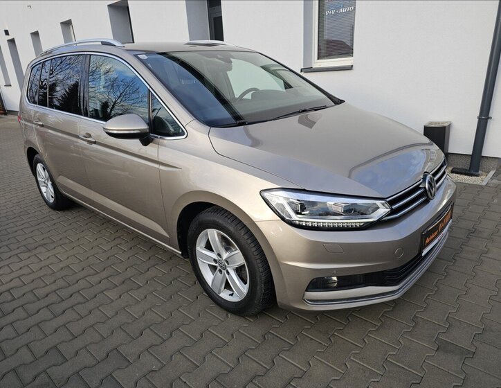 Volkswagen Touran Kombi 1,4 l 110 kw