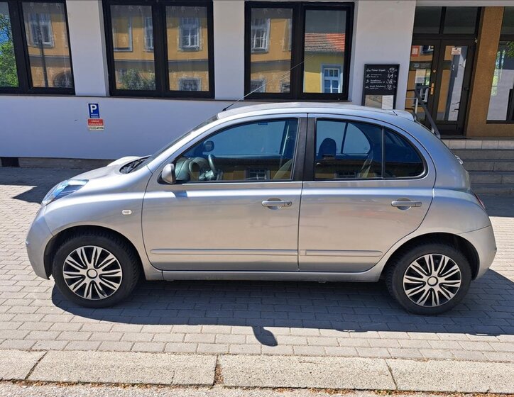 Nissan Micra Hatchback 1,2 l 48 kw