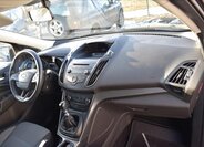 Ford Kuga SUV 1,5 l 88 kw