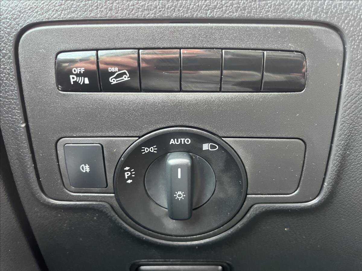 Mercedes-Benz Vito MPV 2,1 l 140 kw