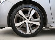 Peugeot 308 Hatchback 1,2 l 81 kw