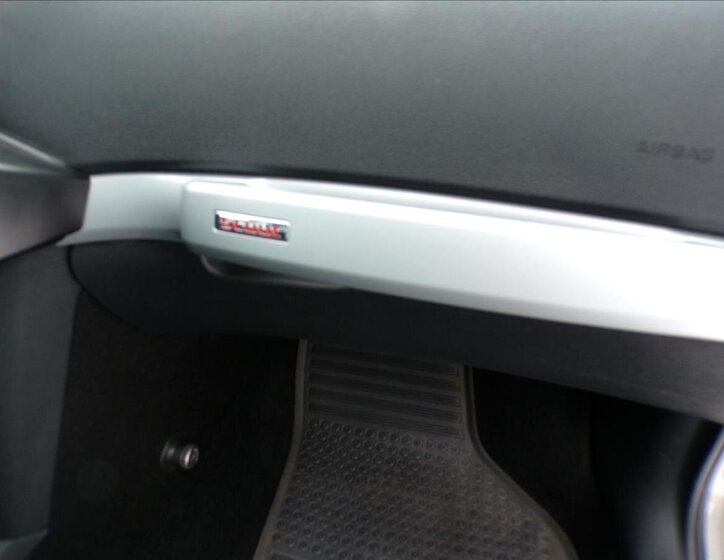 Škoda Octavia Kombi 2,0 l 103 kw