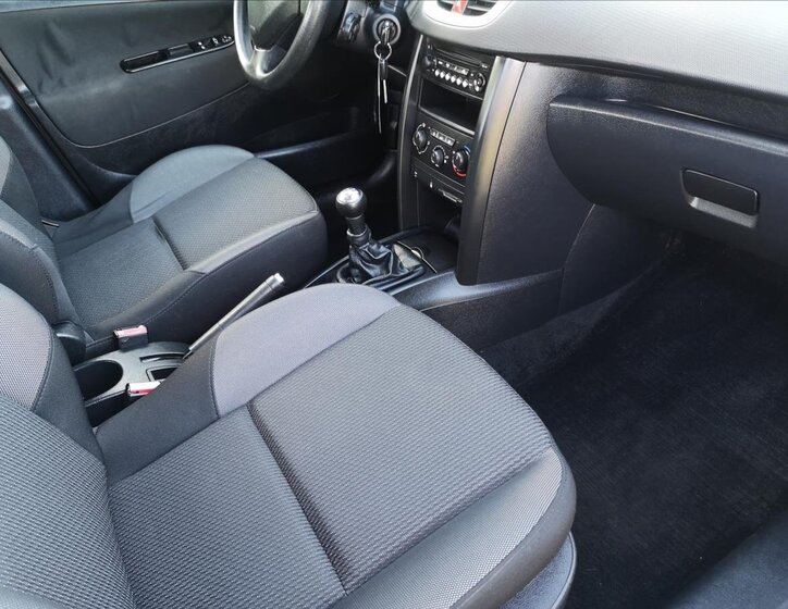 Peugeot 207 Hatchback 1,4 l 70 kw