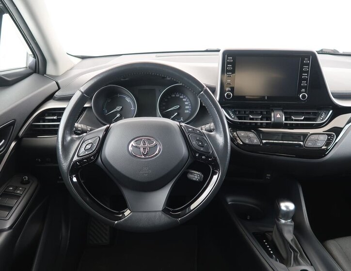 Toyota C-HR 16