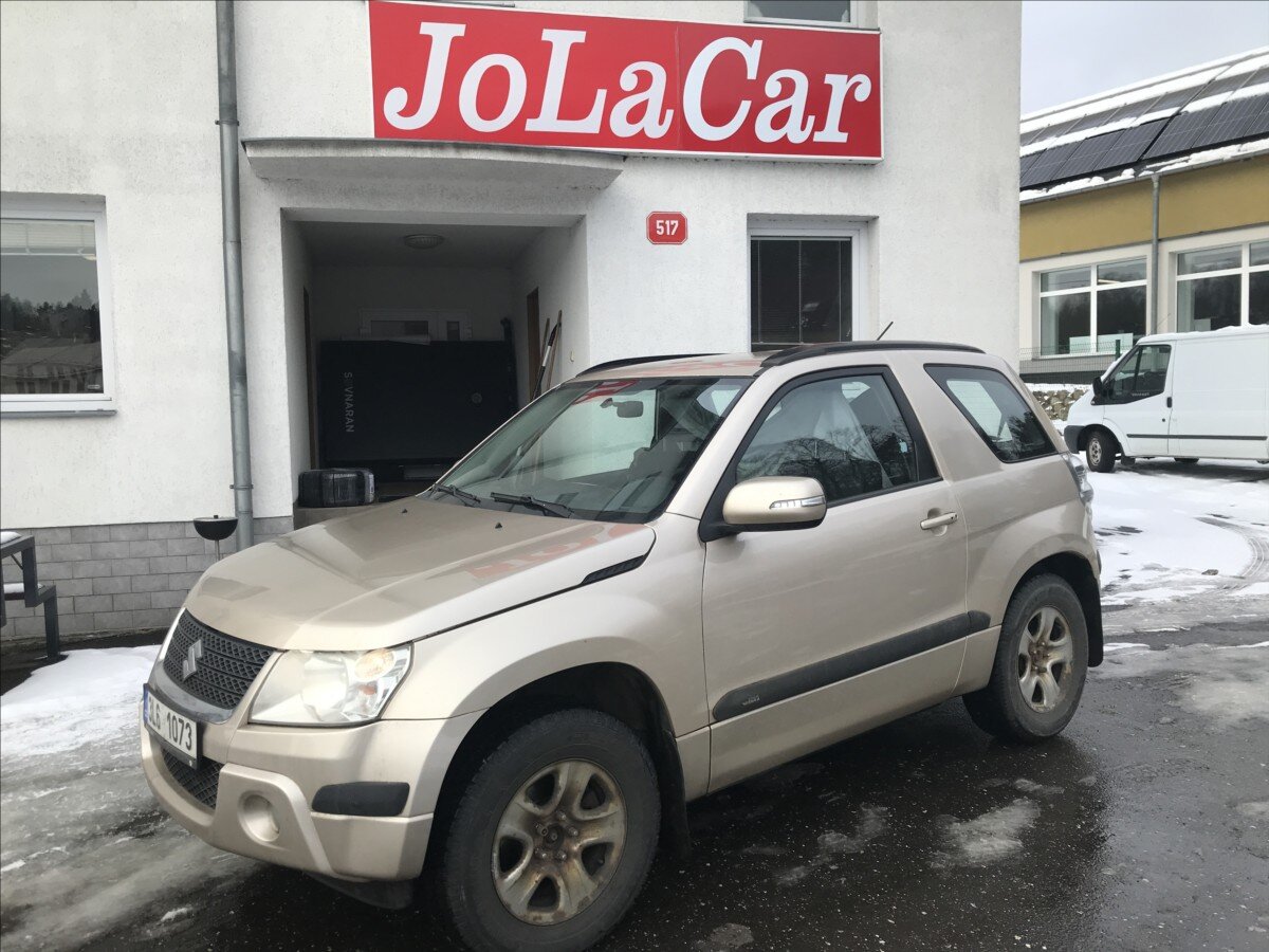 Suzuki Grand Vitara SUV 2,4 l 122 kw