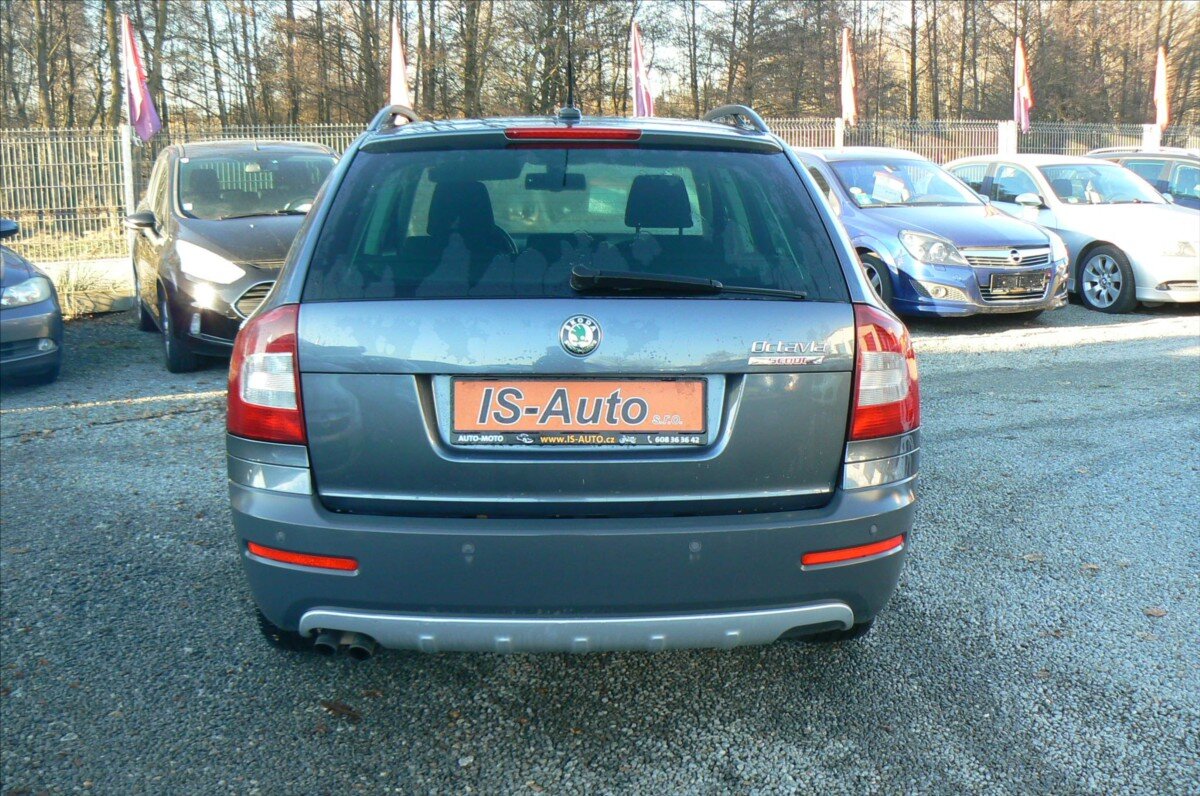Škoda Octavia Kombi 2,0 l 103 kw