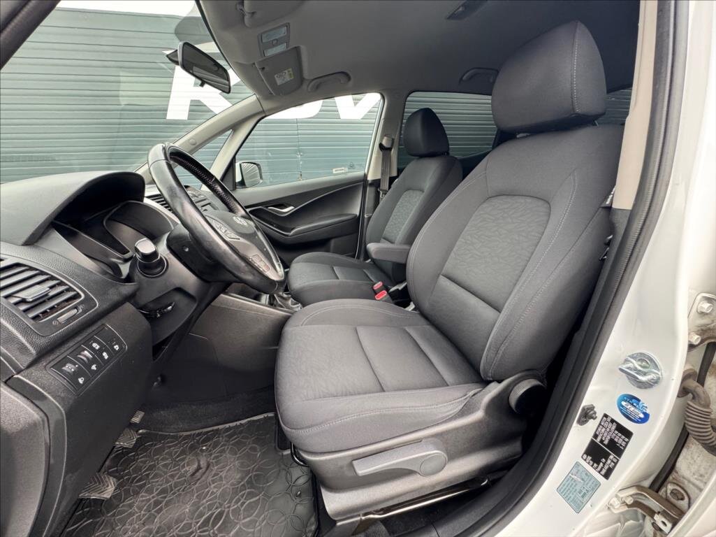 Hyundai ix20 MPV 1,4 l 66 kw