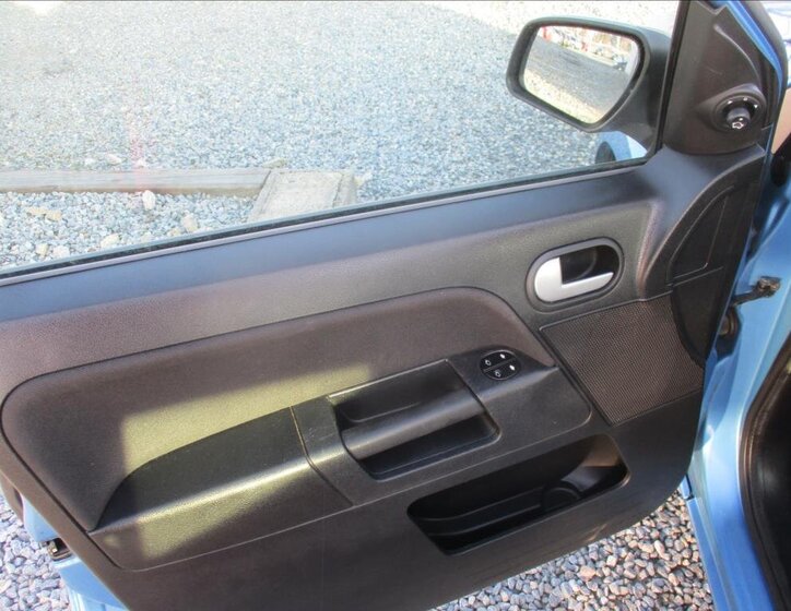 Ford Fusion Hatchback 1,4 l 58 kw