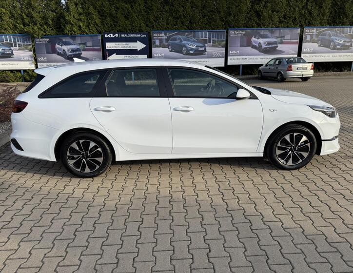KIA Ceed 8