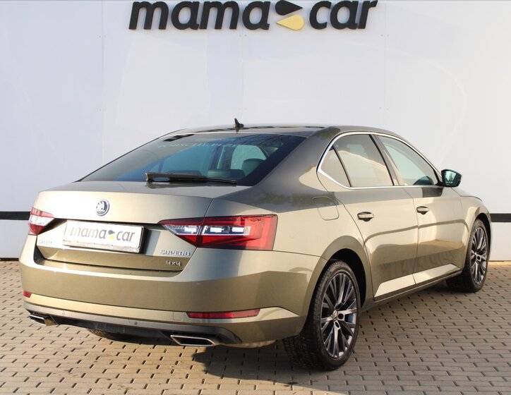 Škoda Superb Liftback 2,0 l 206 kw