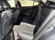 Lexus ES 300h Sedan / Limuzína 2,5 l 131 kw