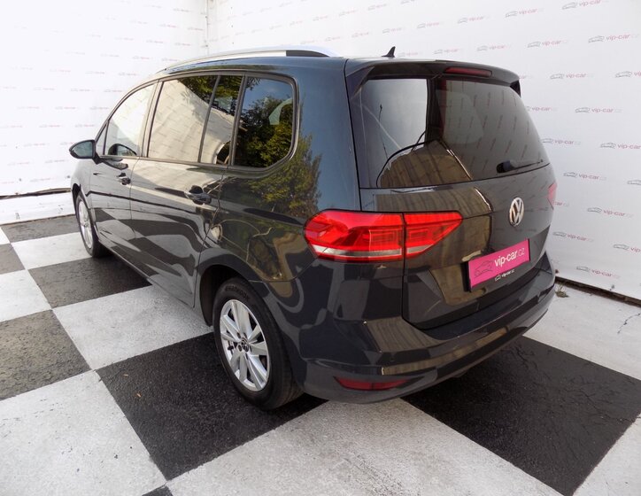 Volkswagen Touran 3