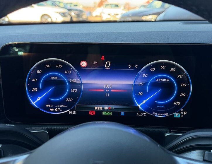 Mercedes-Benz EQB SUV / Terénní 0,0 140 kw