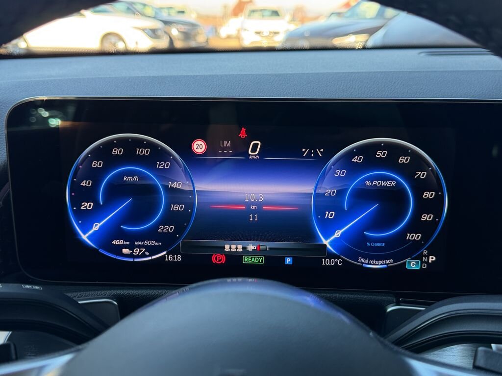 Mercedes-Benz EQB SUV / Terénní 0,0 140 kw