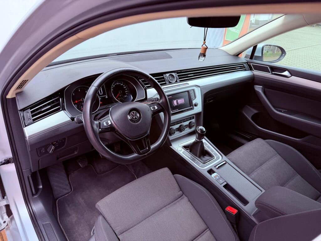 Volkswagen Passat Kombi 2,0 l 110 kw
