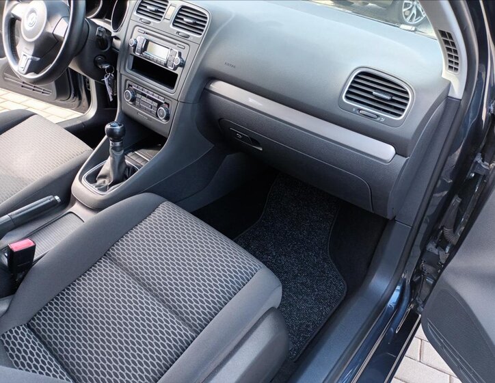 Volkswagen Golf Hatchback 1,4 l 59 kw