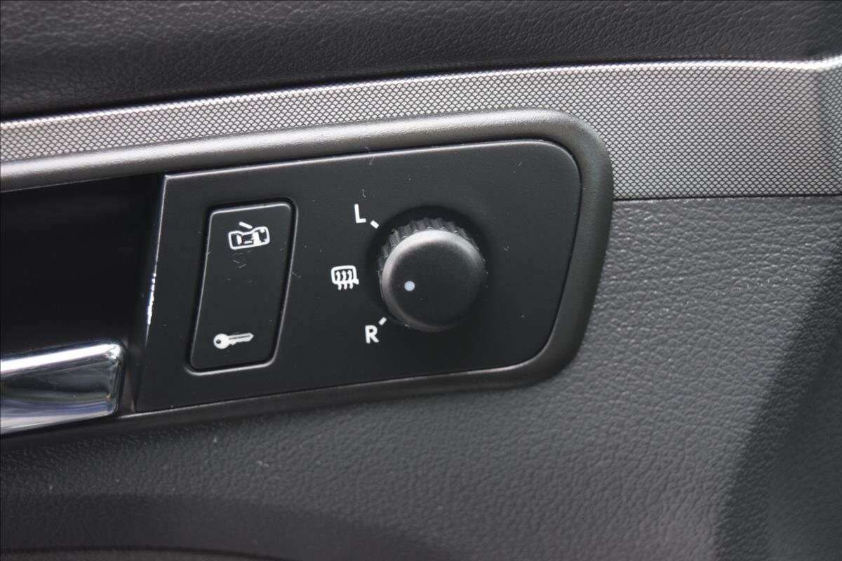 Volkswagen Touran Kombi 1,4 l 103 kw