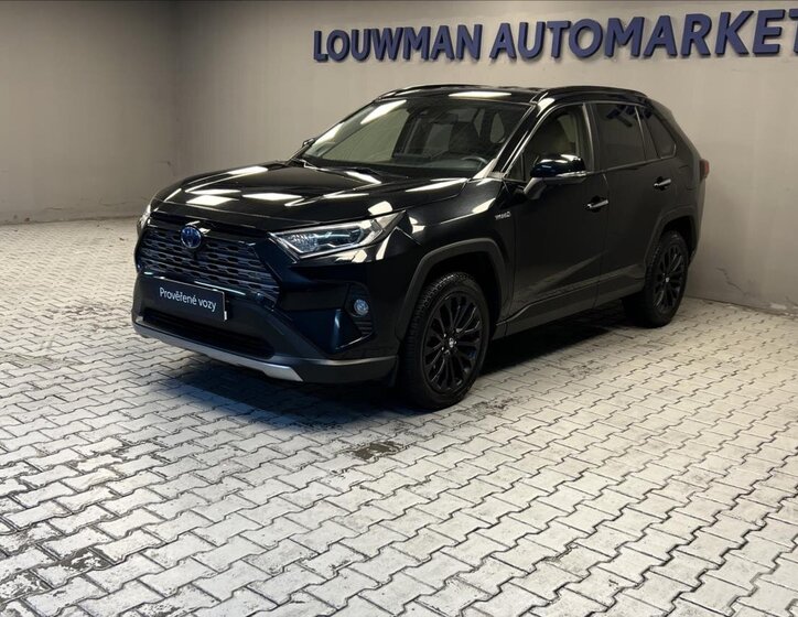 Toyota RAV4 SUV / Terénní 2,5 l 131 kw