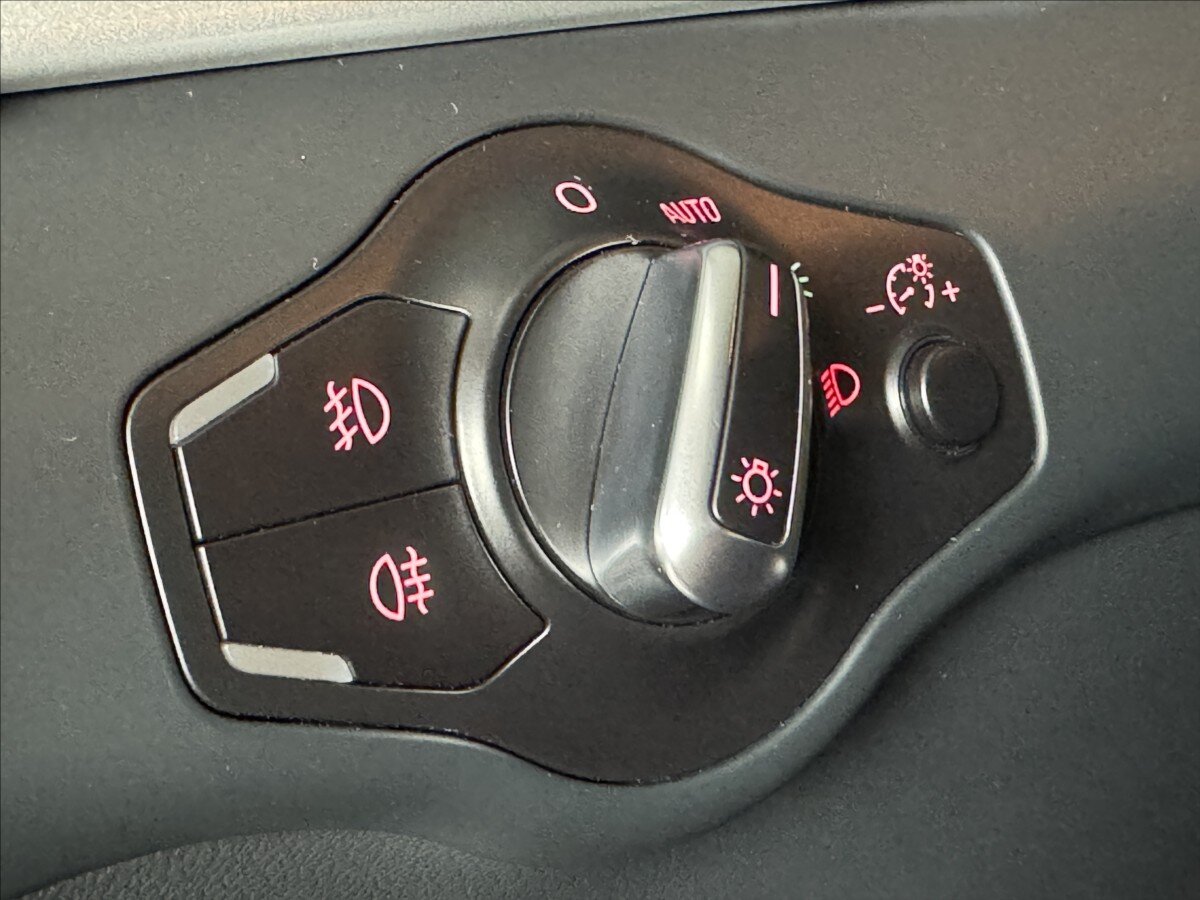 Audi A4 Kombi 2,0 l 110 kw