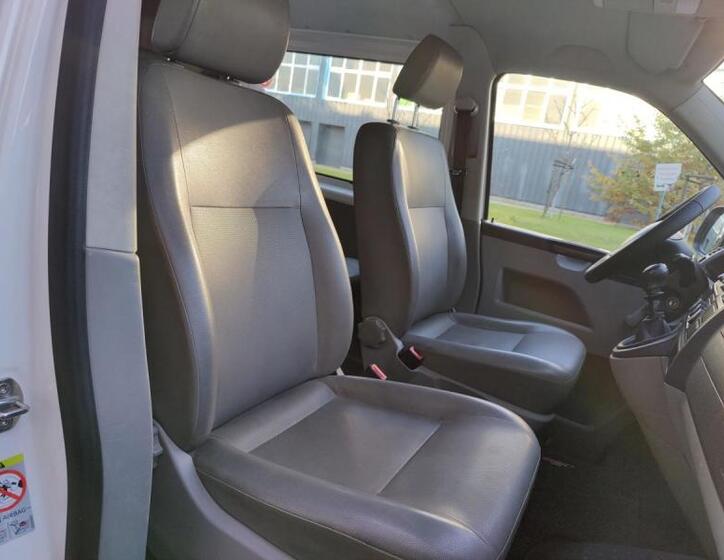 Volkswagen Transporter 18