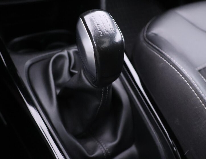 Peugeot 2008 SUV 1,2 l 81 kw