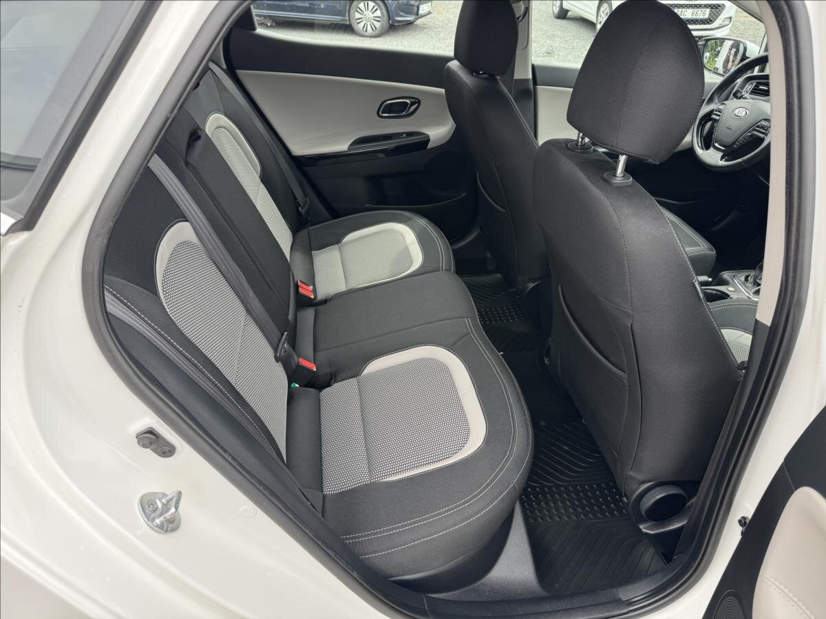 KIA Ceed Hatchback 1,6 l 94 kw